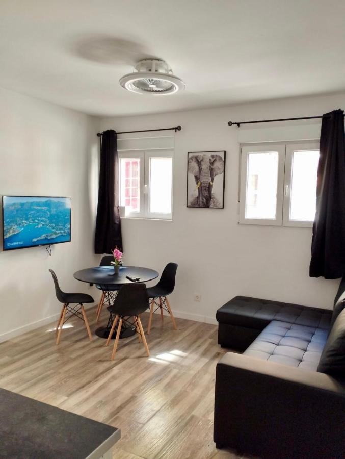 Apartamento Blanco Y Negro En El Centro Αλικάντε Εξωτερικό φωτογραφία